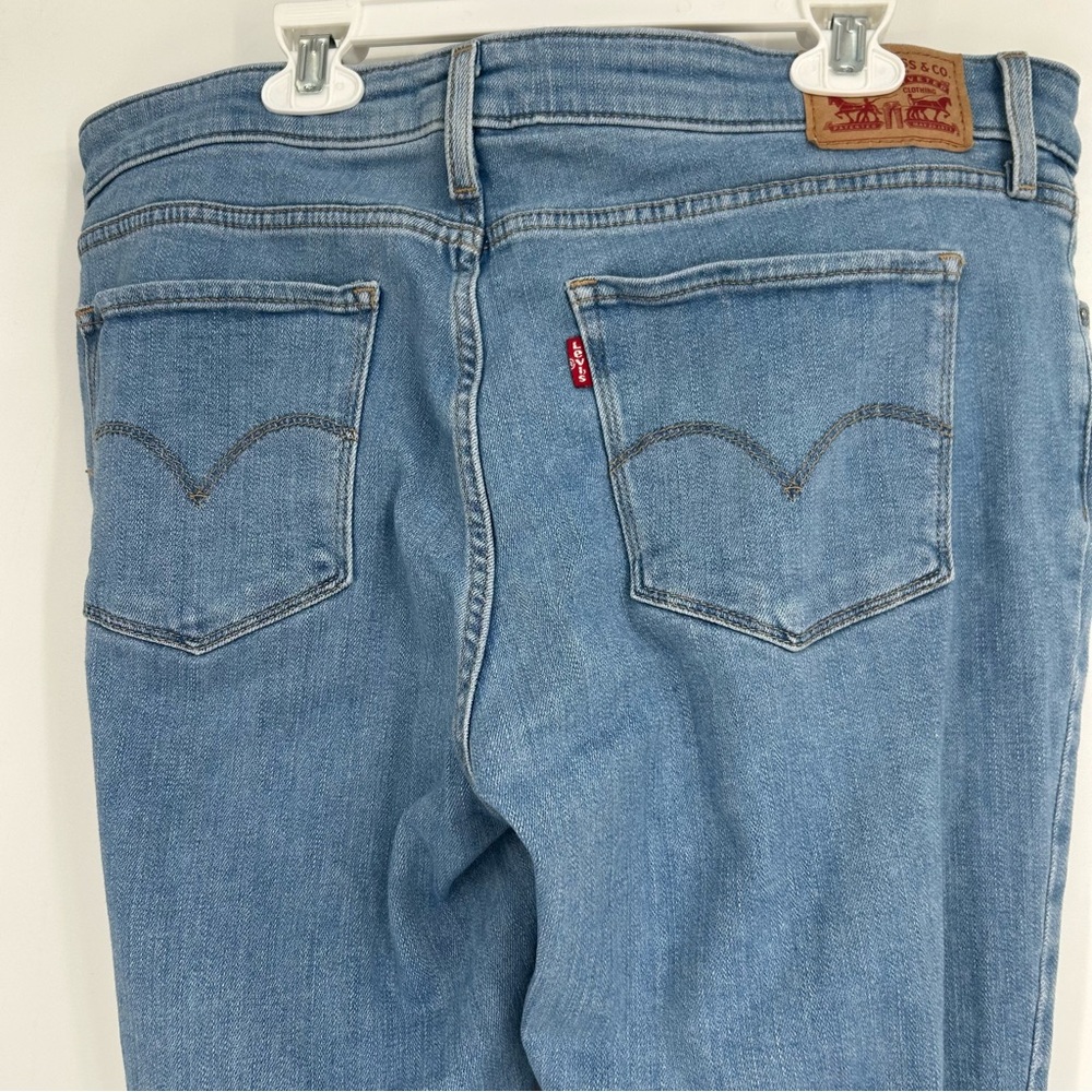 Levi's 711 Skinny Ankle Distressed‎ Light Blue Women's Jeans Size 32 - Picture 4 of 7